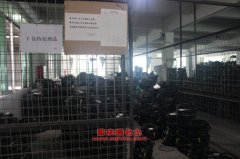 圣路SLT5040XLJEH2旅居車(chē)用的戴姆勒272979發(fā)動(dòng)機(jī)的修理及配件